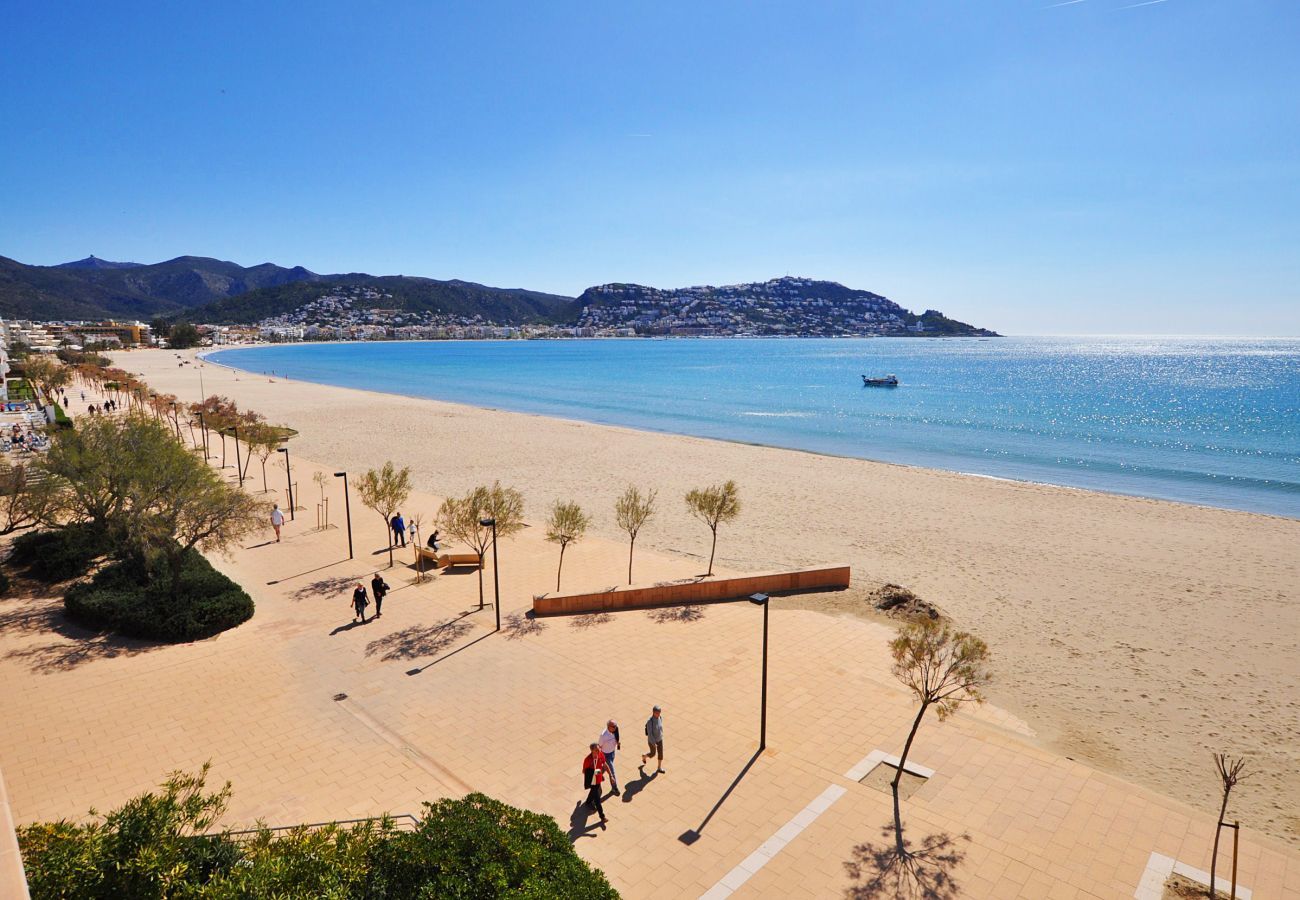 Apartament en Rosas / Roses - 1013 MILENI 50m Playa