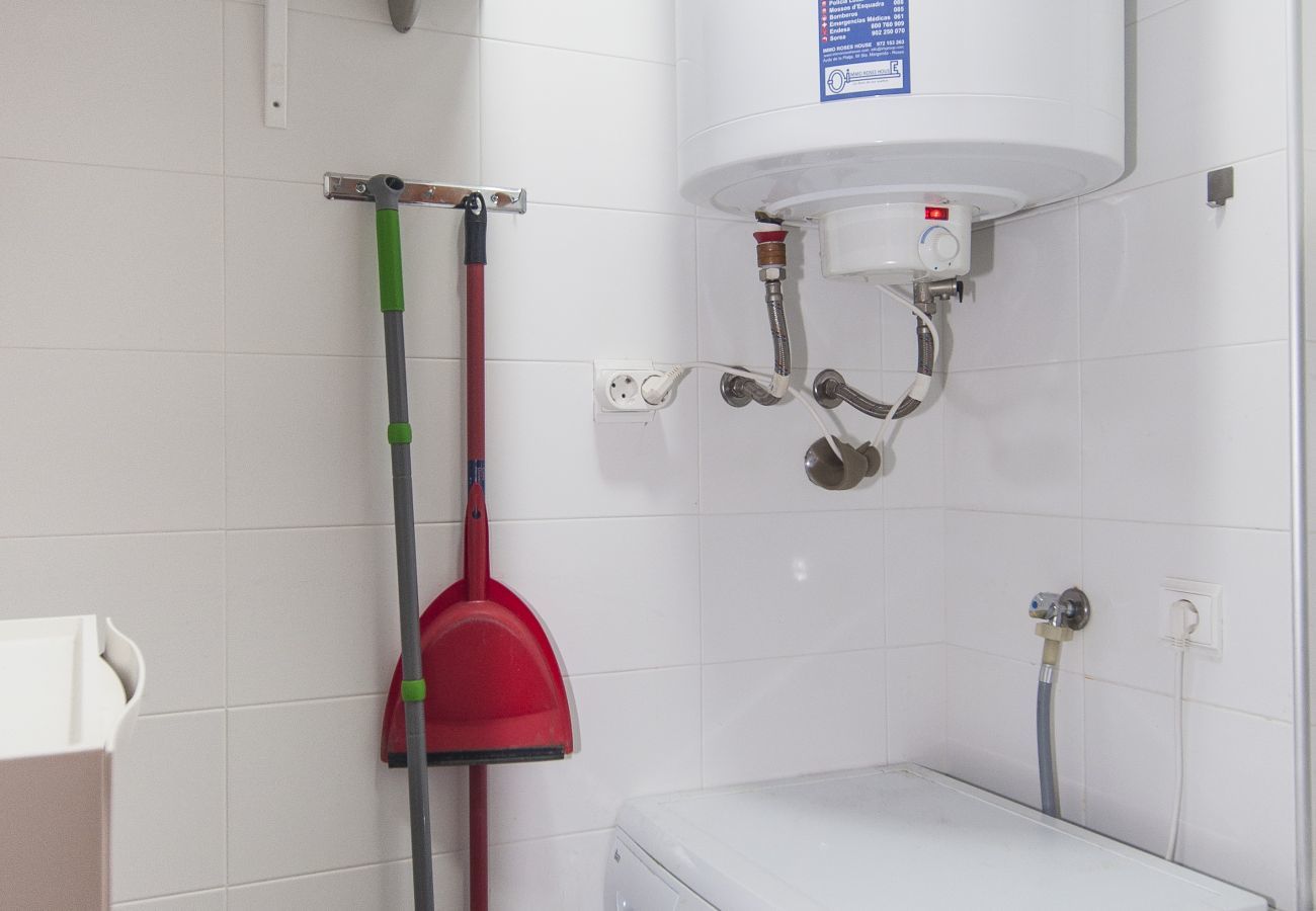 Apartament en Rosas / Roses - 1013 MILENI 50m Playa