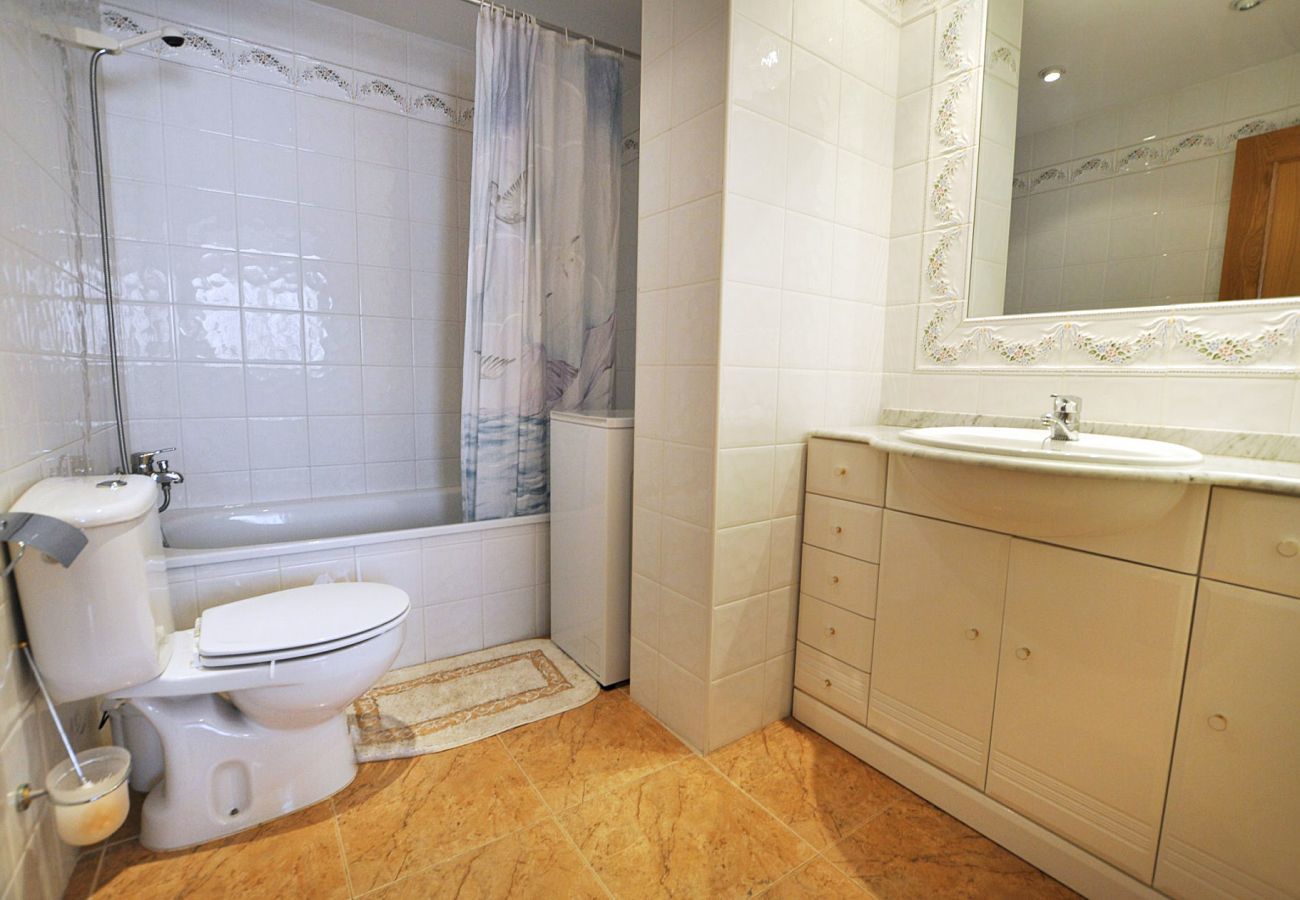 Apartament en Rosas / Roses - 1029 JOC PILOTA 50m Playa