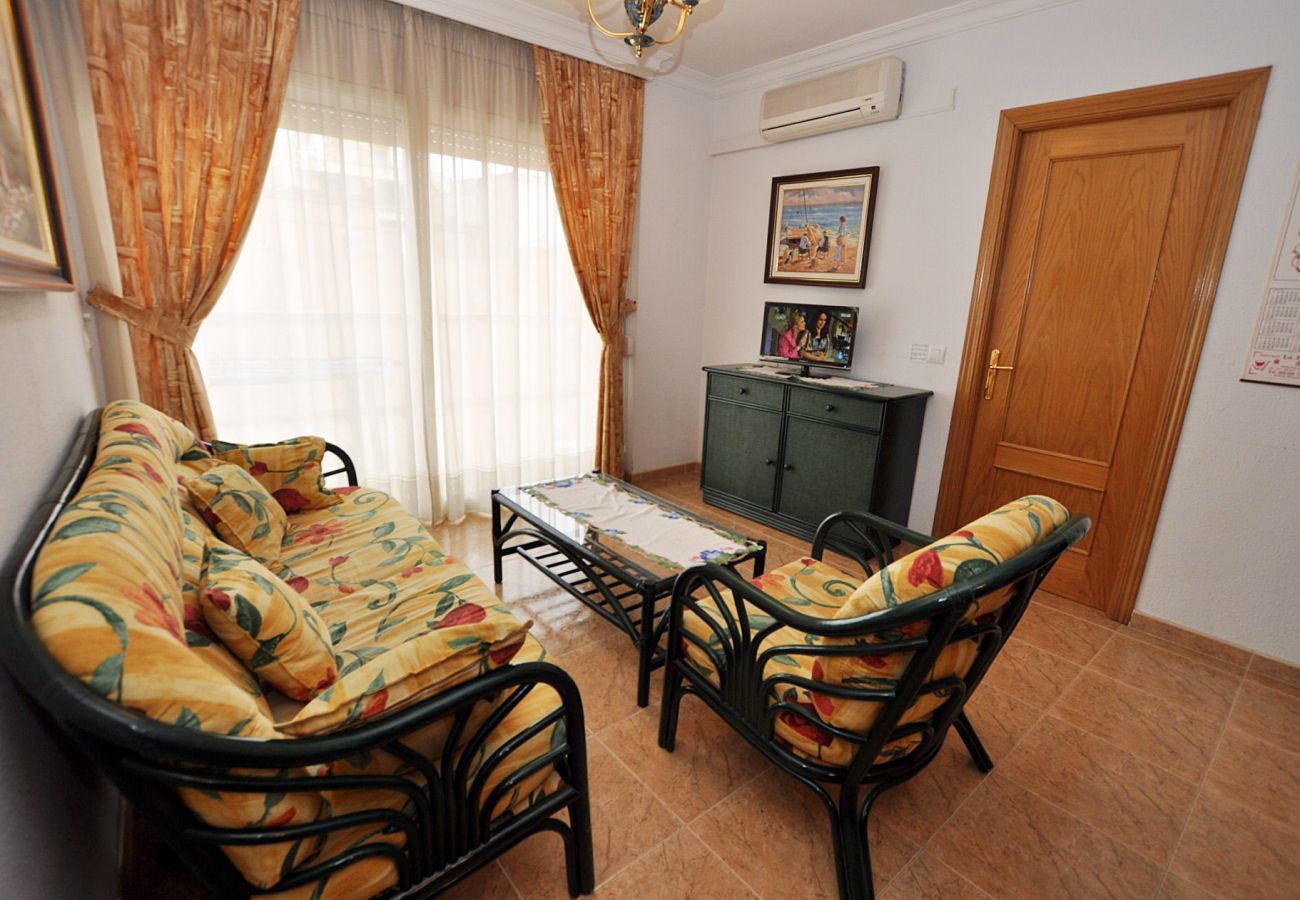 Apartament en Rosas / Roses - 1029 JOC PILOTA 50m Playa