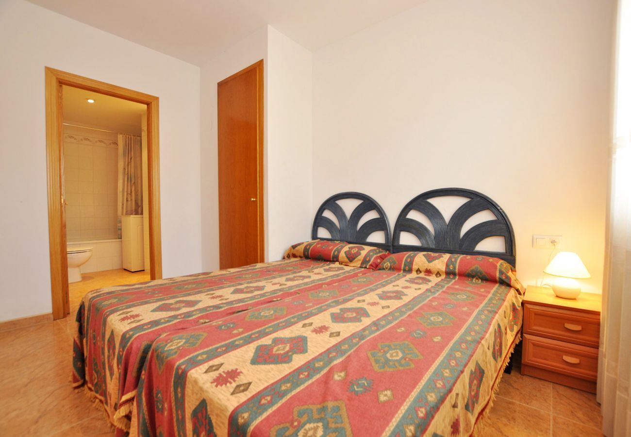 Apartament en Rosas / Roses - 1029 JOC PILOTA 50m Playa