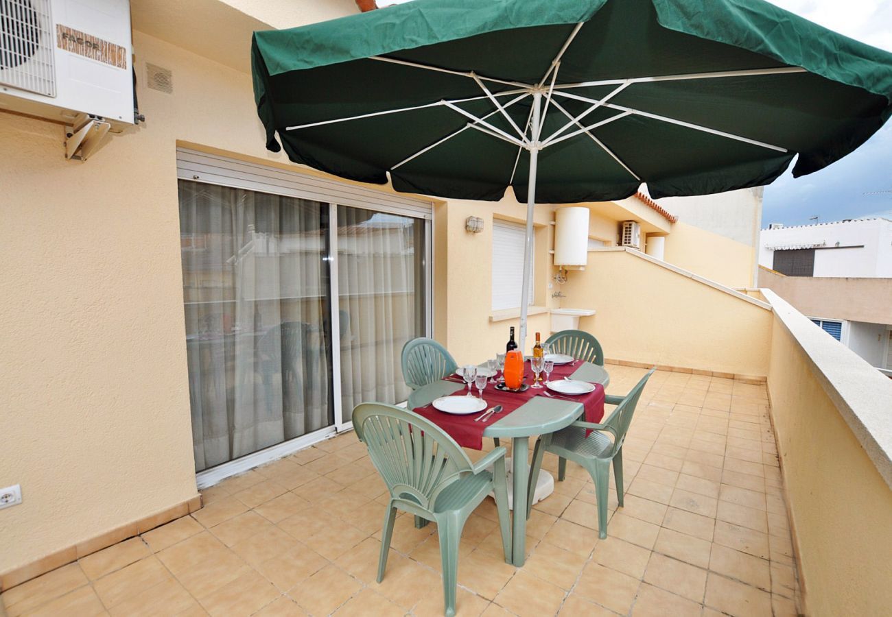 Apartament en Rosas / Roses - 1029 JOC PILOTA 50m Playa