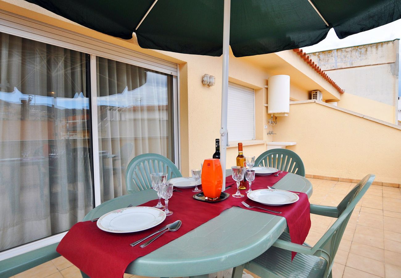 Apartament en Rosas / Roses - 1029 JOC PILOTA 50m Playa
