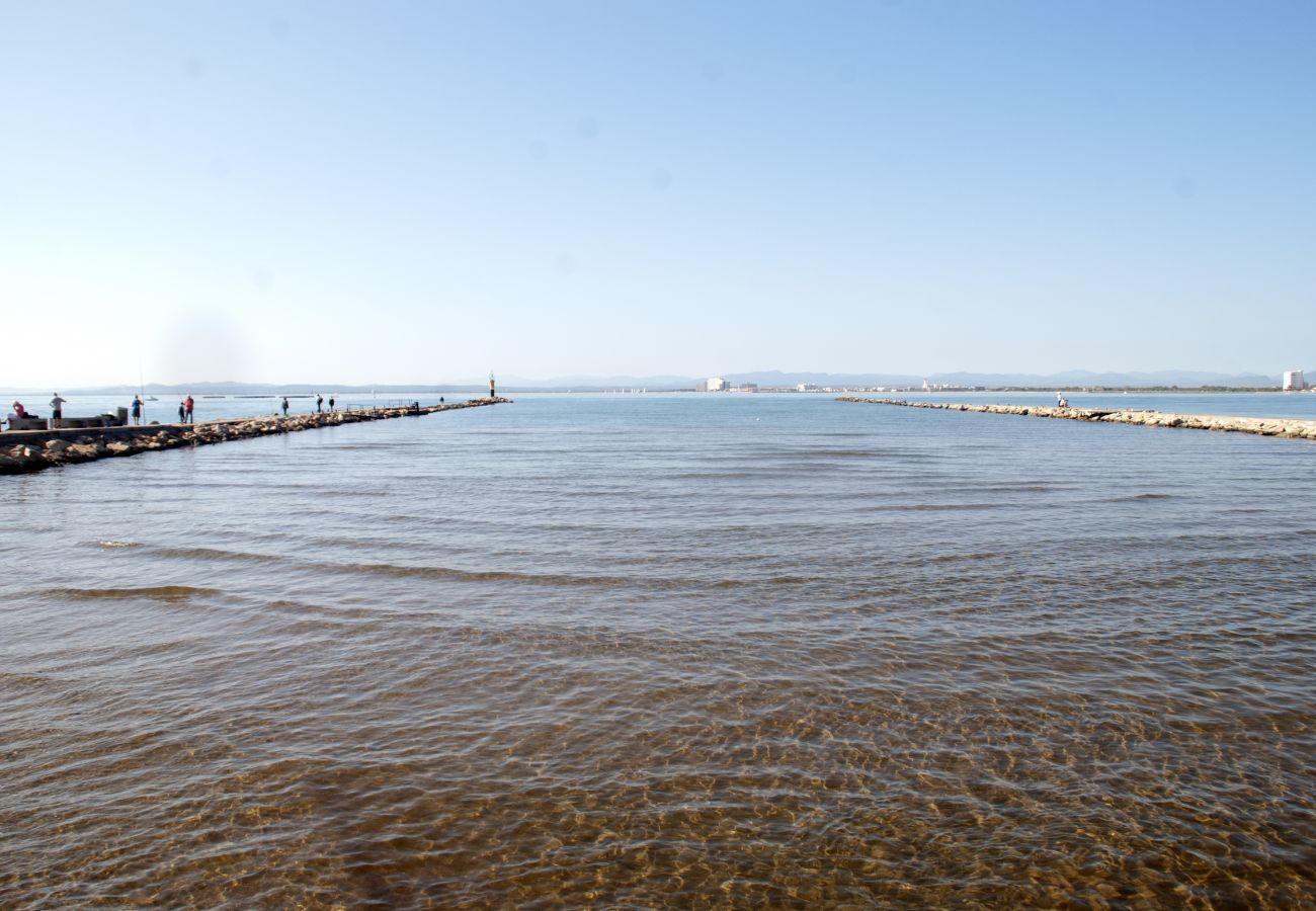 Apartament en Rosas / Roses - 1029 JOC PILOTA 50m Playa