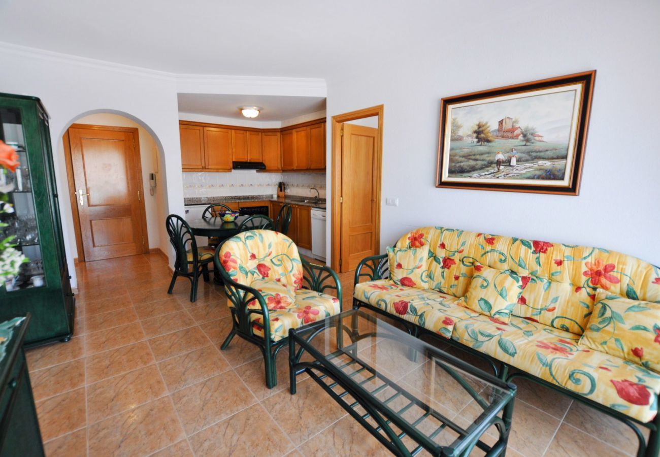 Apartament en Rosas / Roses - 1029 JOC PILOTA 50m Playa
