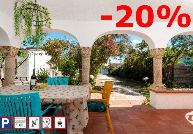 Casa en Rosas / Roses - 1215 BAIX CAMP casa con jardin - APIVEND