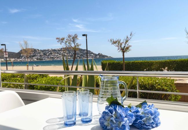 Apartament en Rosas / Roses - 1224 LA PLAGE vista Mar