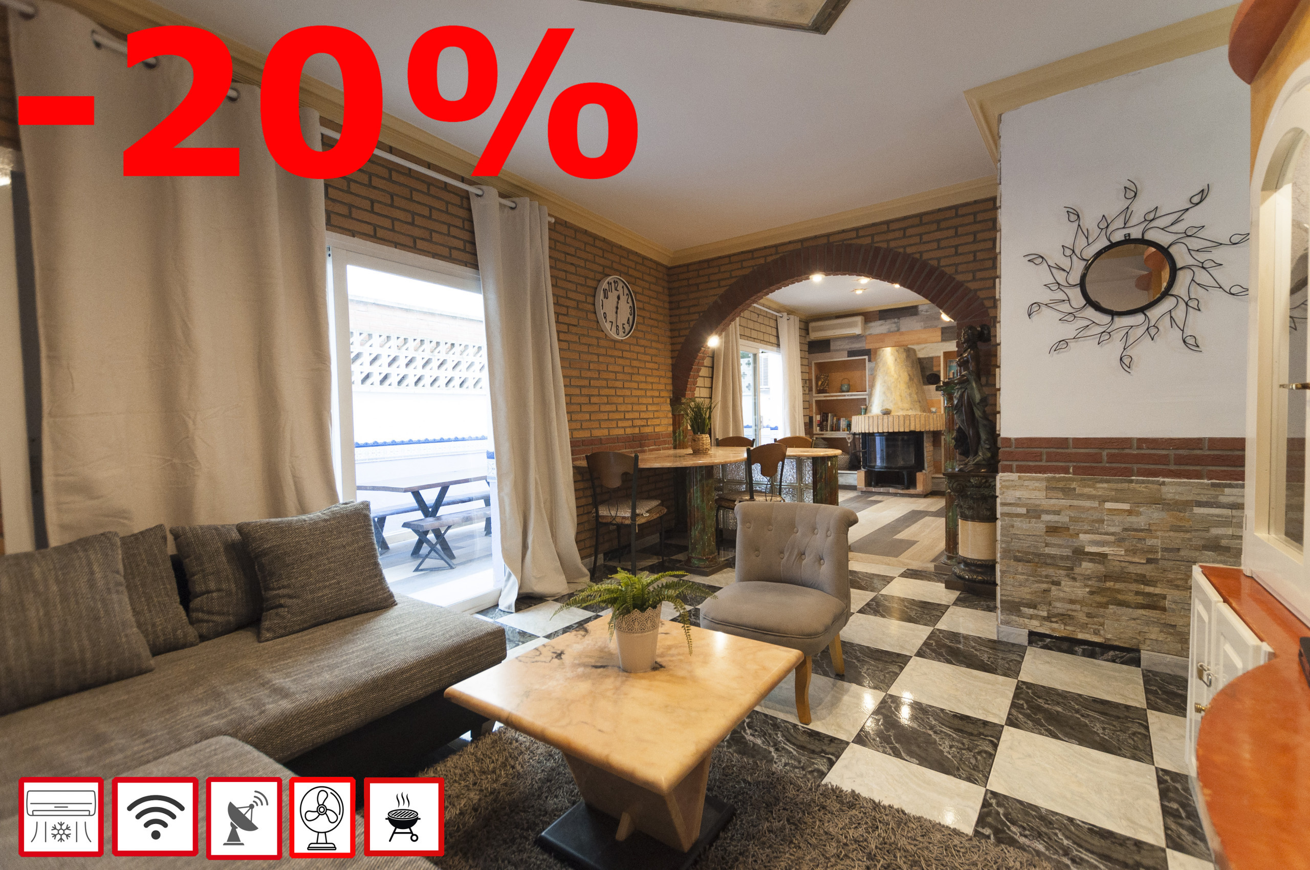  en Rosas / Roses - 1242 PARE CLARET 500m playa