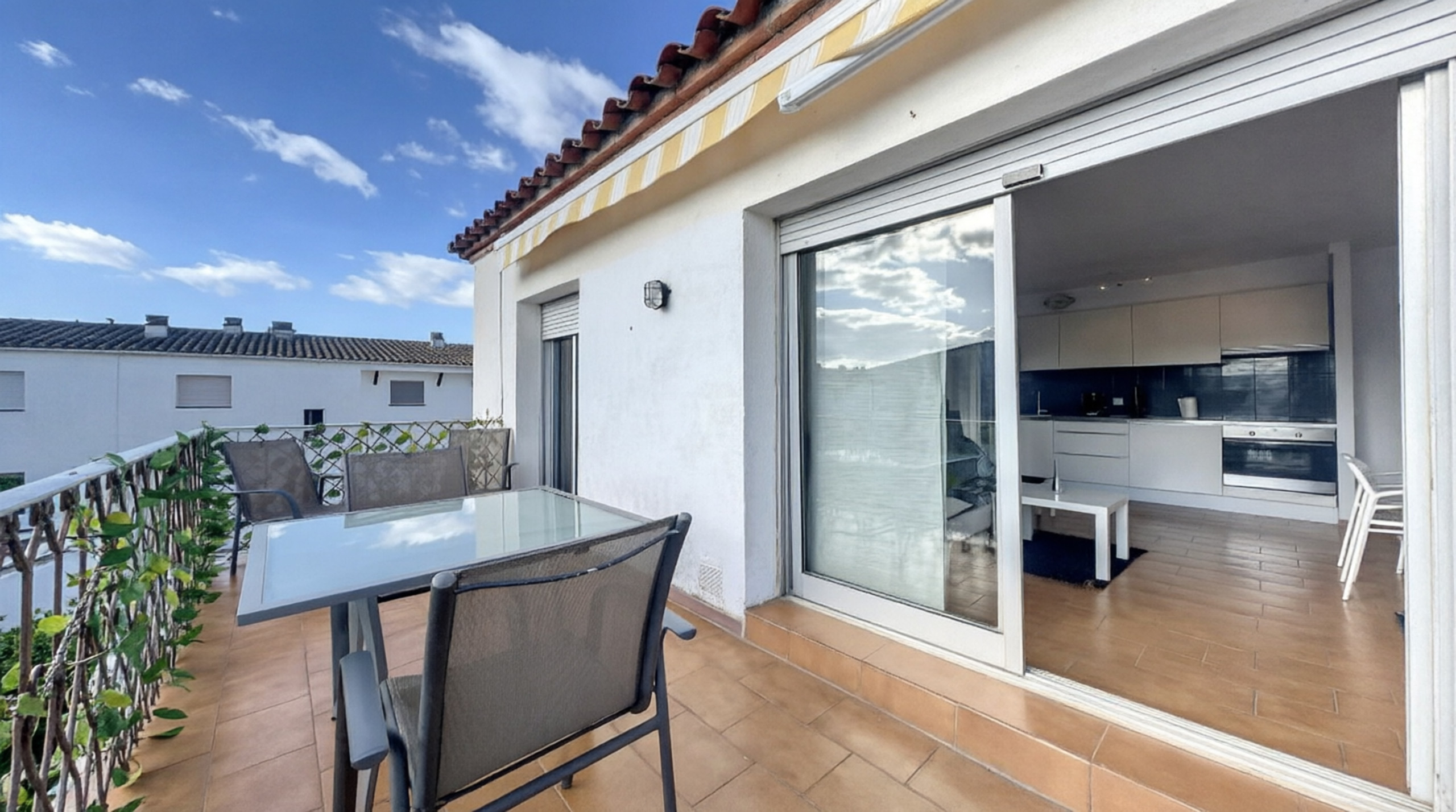  en Empuriabrava - 1247 PATTAYA