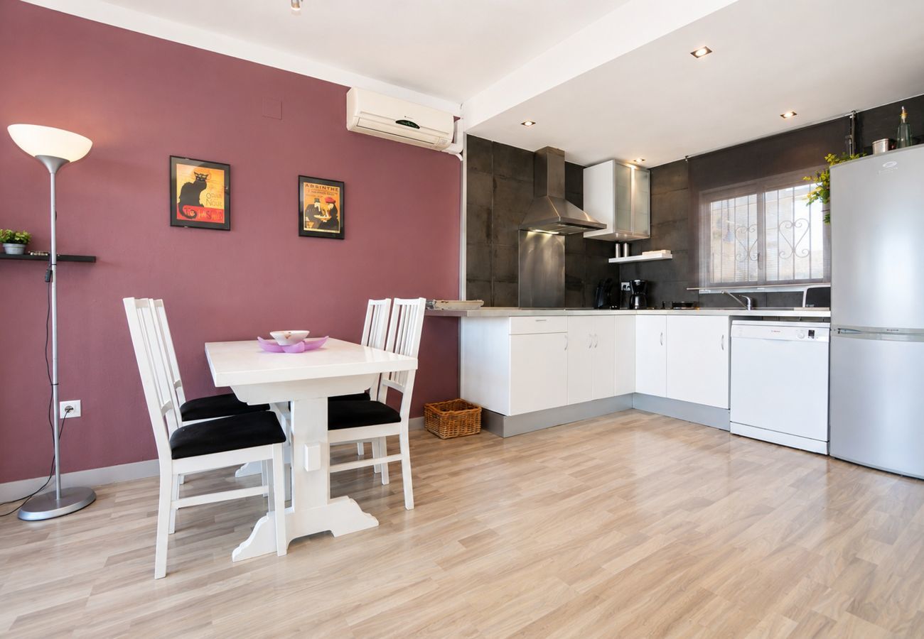 Apartament en Rosas / Roses - 1089 COVADONGA vista Mar - APIVEND