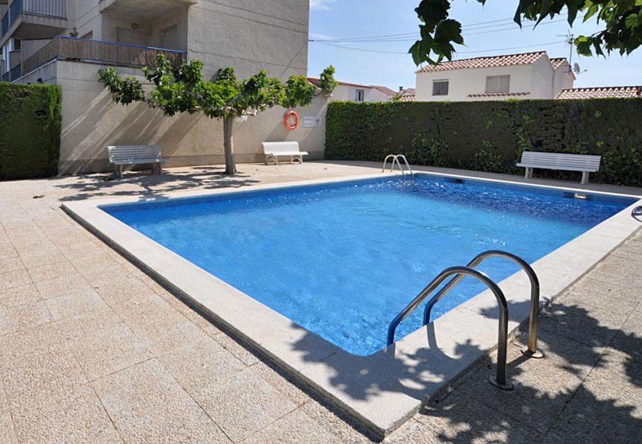 Estudi en Rosas / Roses - 1039 PORT BADIA Estudio