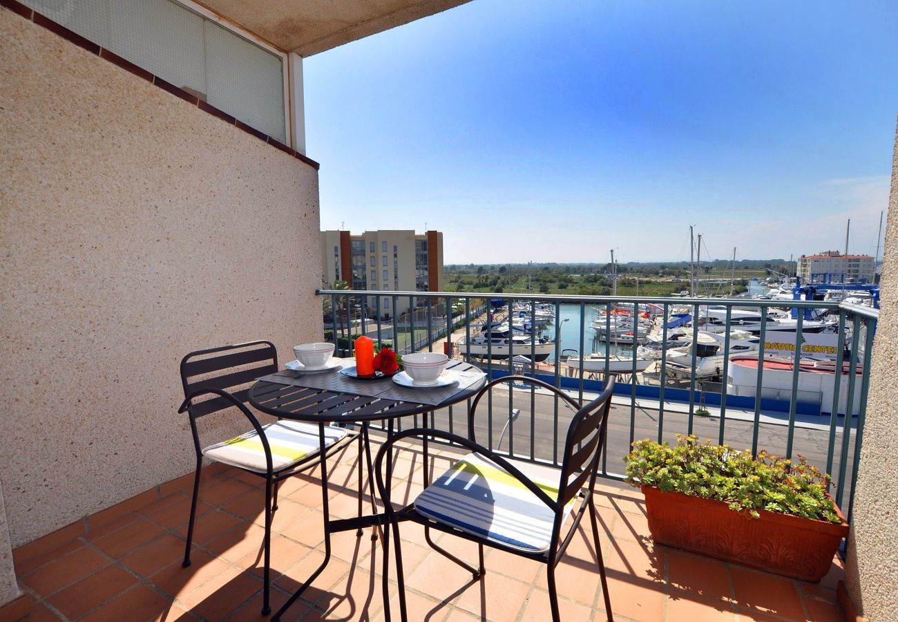 Estudi en Rosas / Roses - 1039 PORT BADIA Estudio