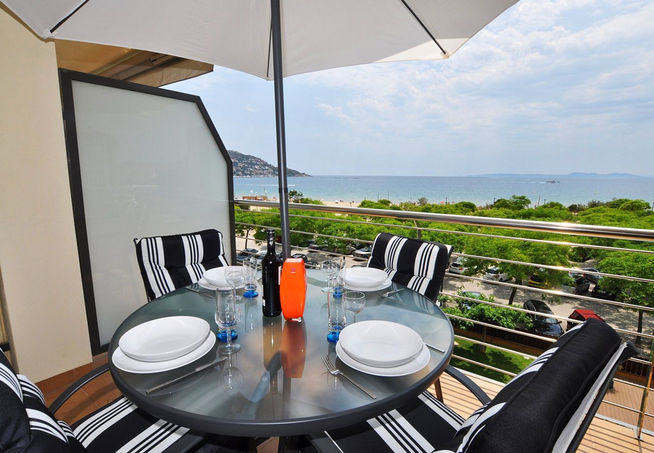 Apartament en Rosas / Roses - 1112 MILENI vista Mar