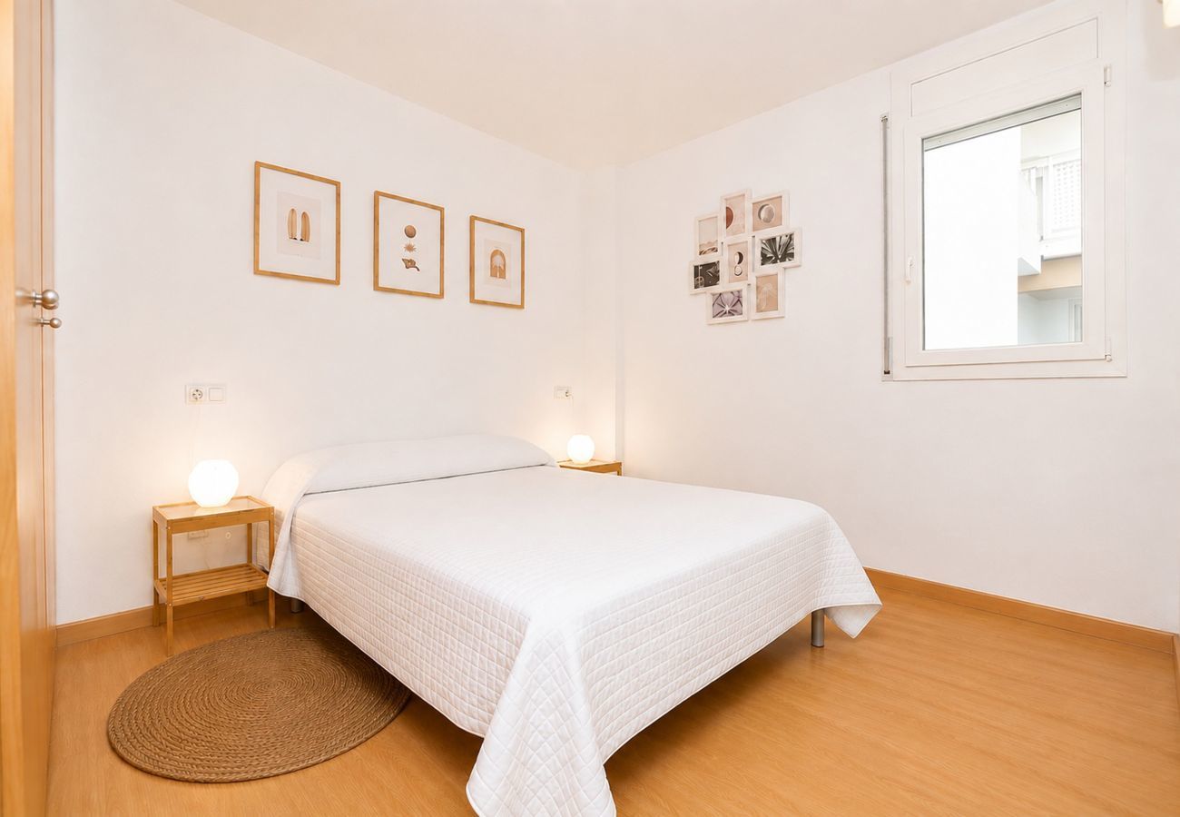 Apartament en Rosas / Roses - 1125 ROYAL MARINE vista Piscina - APIVEND