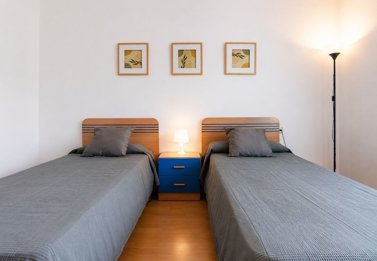 Apartament en Rosas / Roses - 1141 MAS OLIVA con Piscina - APIVEND