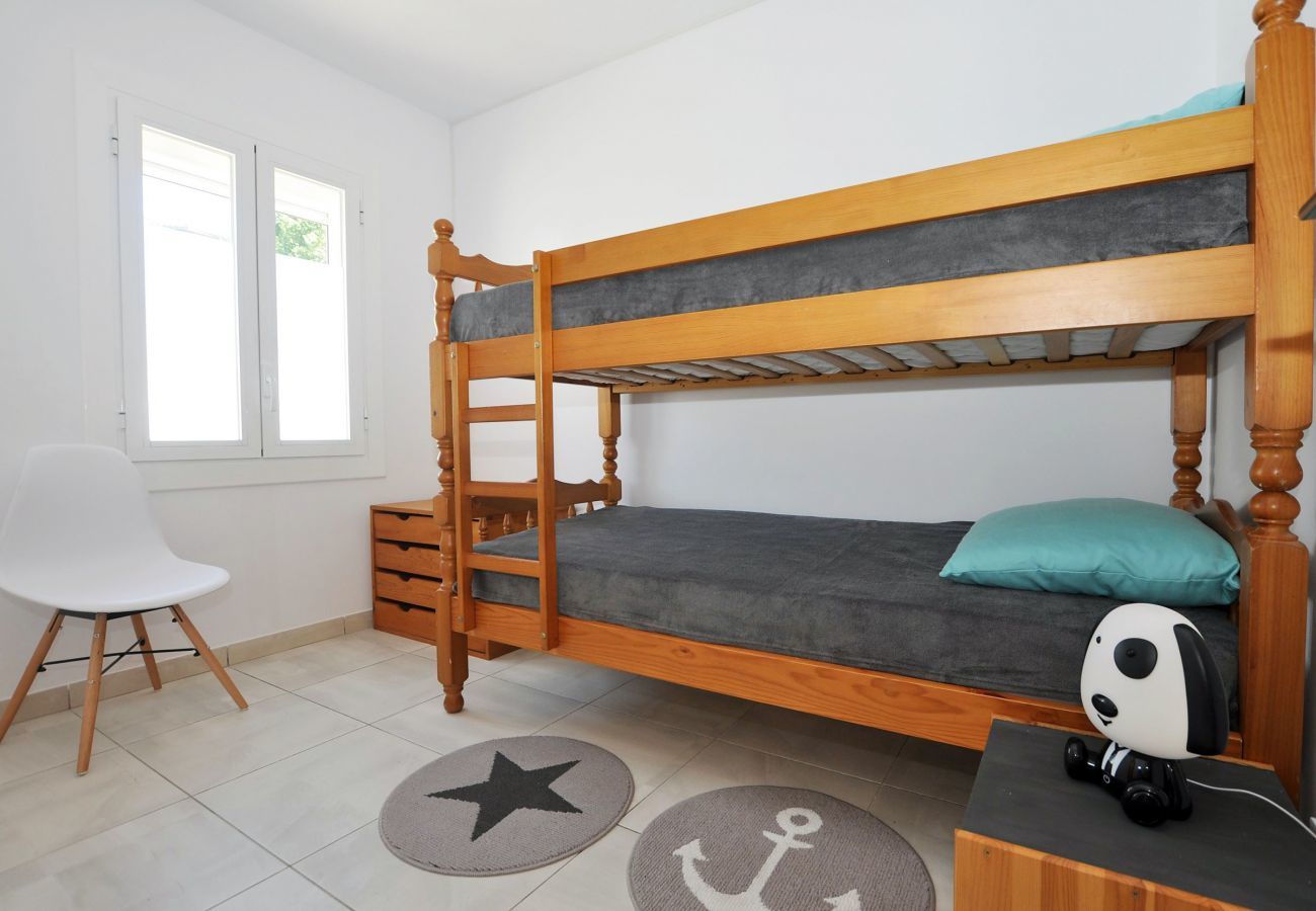 Apartament en Rosas / Roses - 1174 BARRI PESCADORS 50m Playa