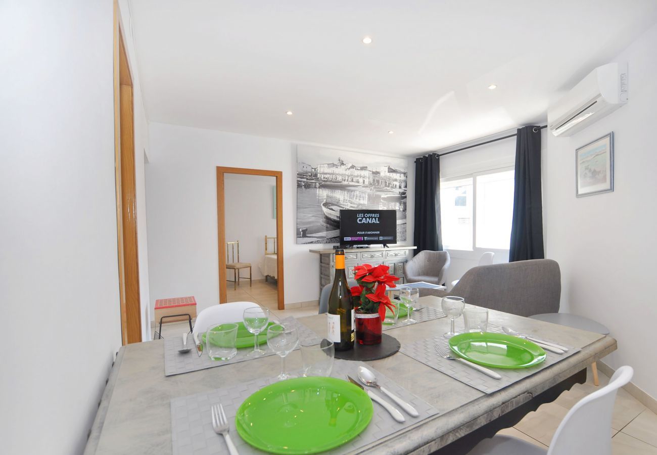 Apartament en Rosas / Roses - 1174 BARRI PESCADORS 50m Playa