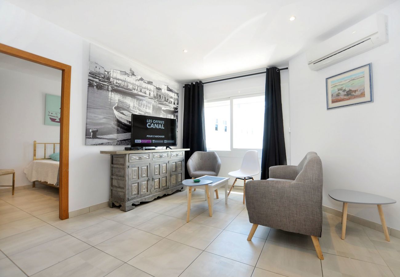 Apartament en Rosas / Roses - 1174 BARRI PESCADORS 50m Playa