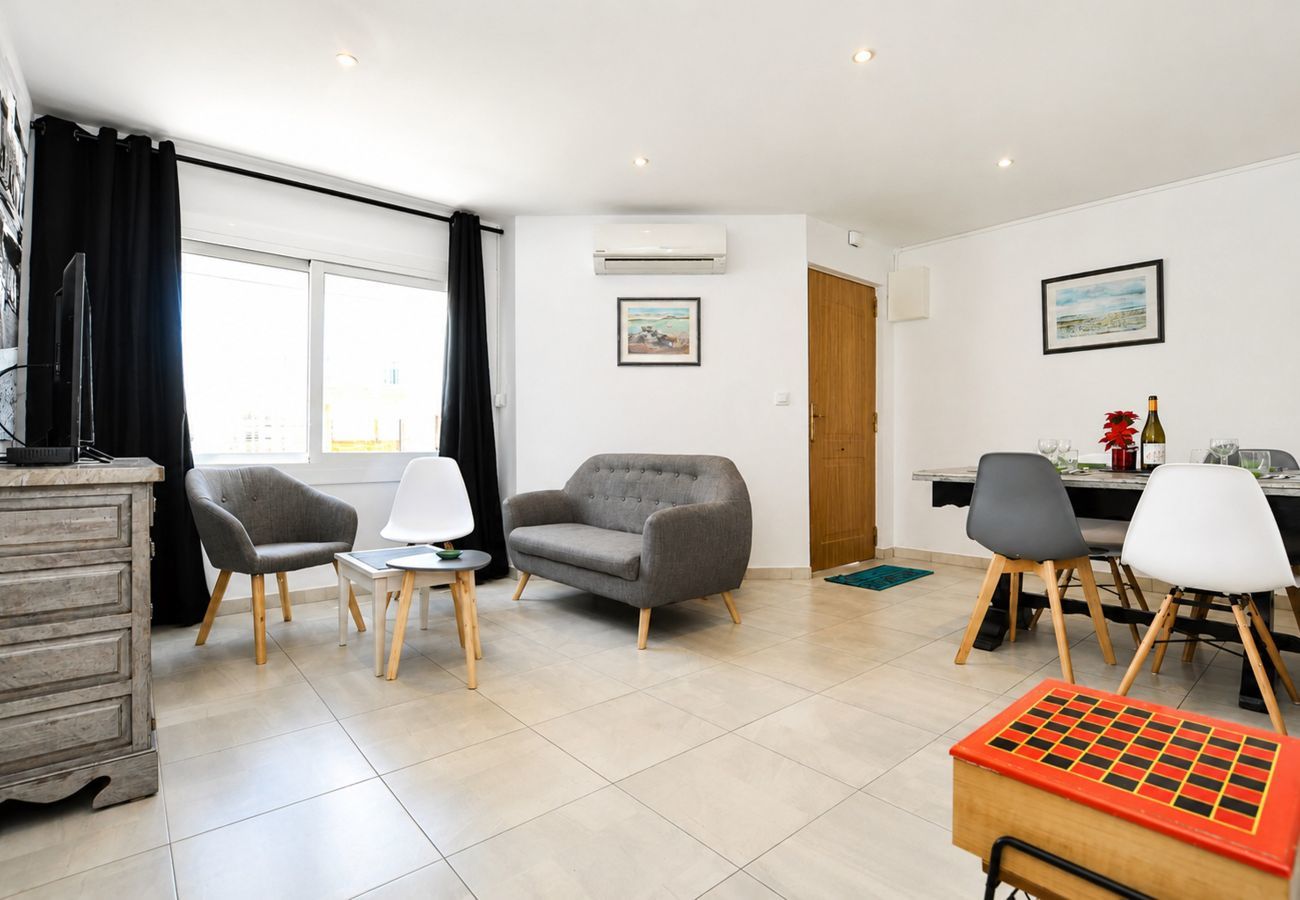Apartament en Rosas / Roses - 1174 BARRI PESCADORS 50m Playa - APIVEND
