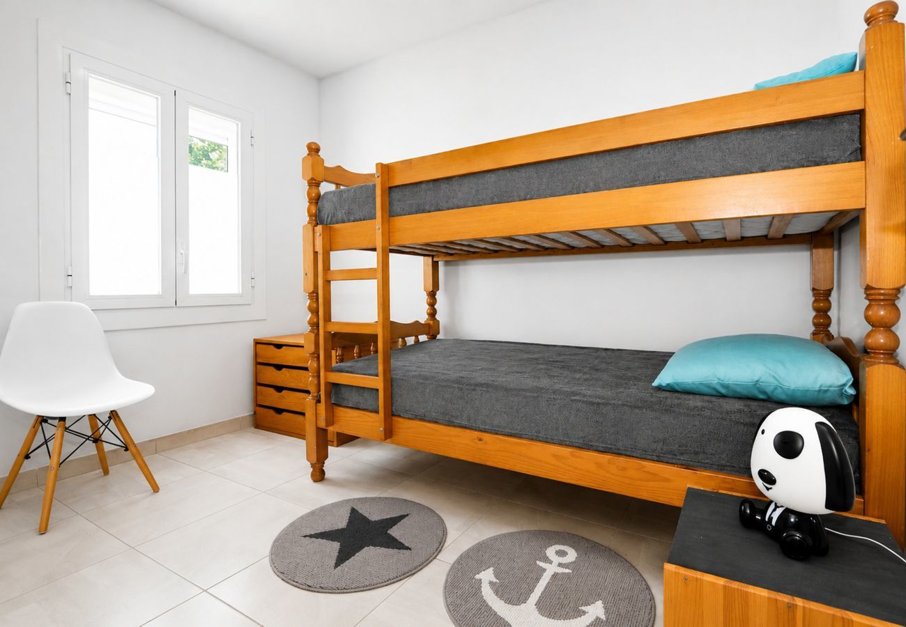 Apartament en Rosas / Roses - 1174 BARRI PESCADORS 50m Playa - APIVEND