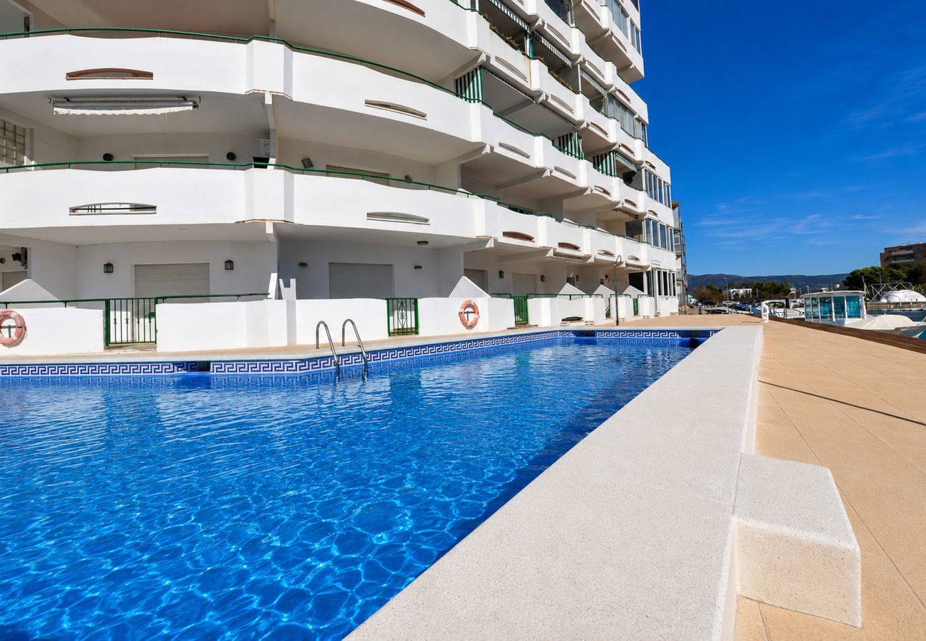 Apartament en Rosas / Roses - 1185 NIRVANA vista Canal - APIVEND