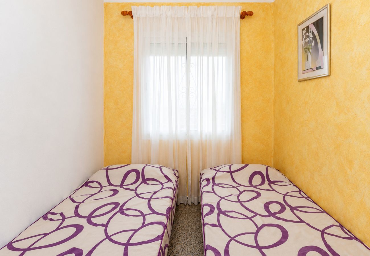 Apartament en Rosas / Roses - 1185 NIRVANA vista Canal - APIVEND