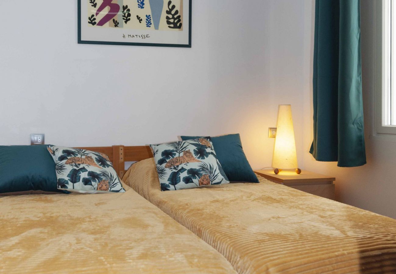 Apartament en Rosas / Roses - 1205 JARDINS con PISCINA