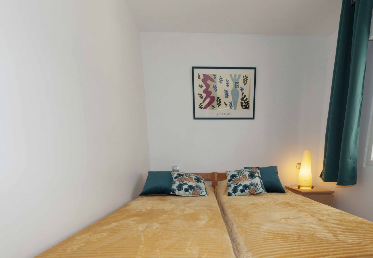 Apartament en Rosas / Roses - 1205 JARDINS con PISCINA