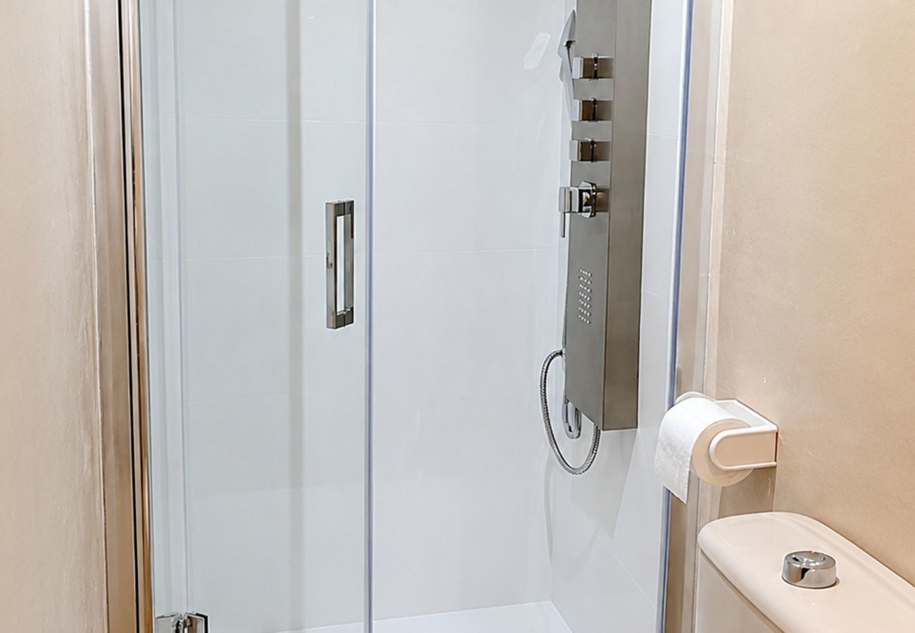 Apartament en Rosas / Roses - 1205 JARDINS con PISCINA - APIVEND