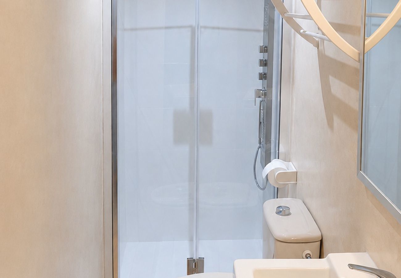 Apartament en Rosas / Roses - 1205 JARDINS con PISCINA - APIVEND