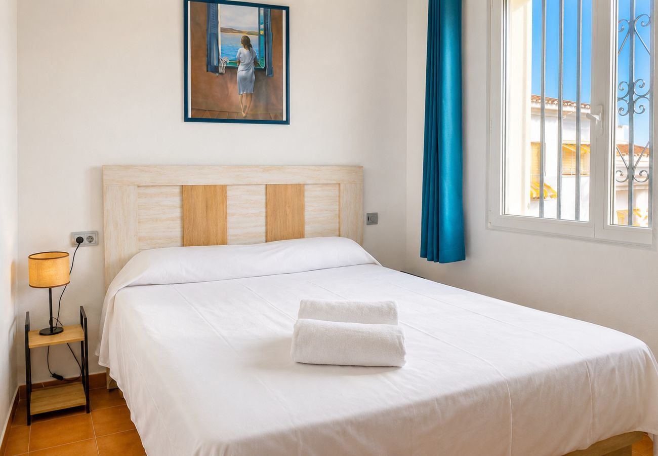 Apartament en Rosas / Roses - 1205 JARDINS con PISCINA - APIVEND