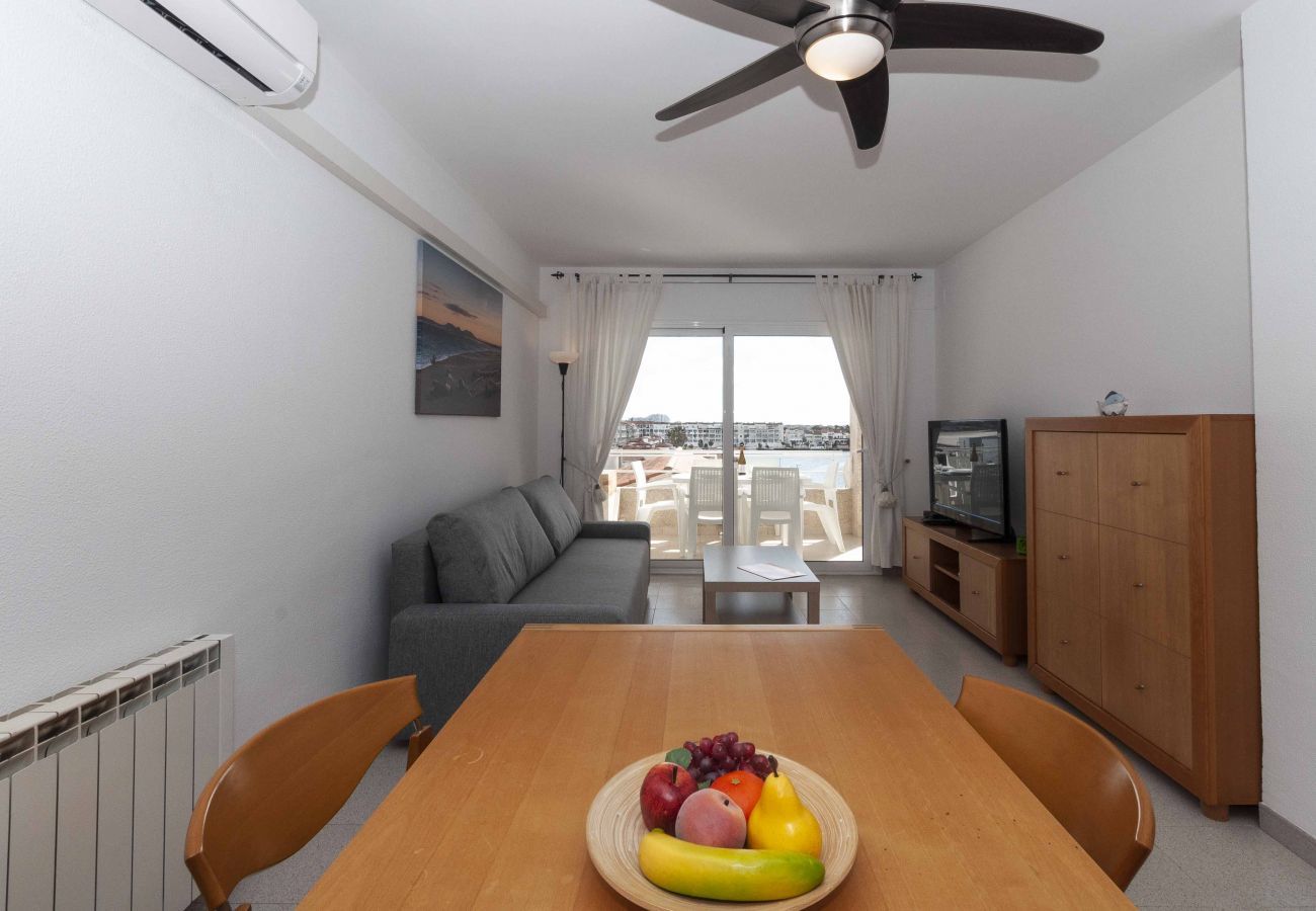 Apartament en Empuriabrava - 1212 SANT MAURICI vista canal