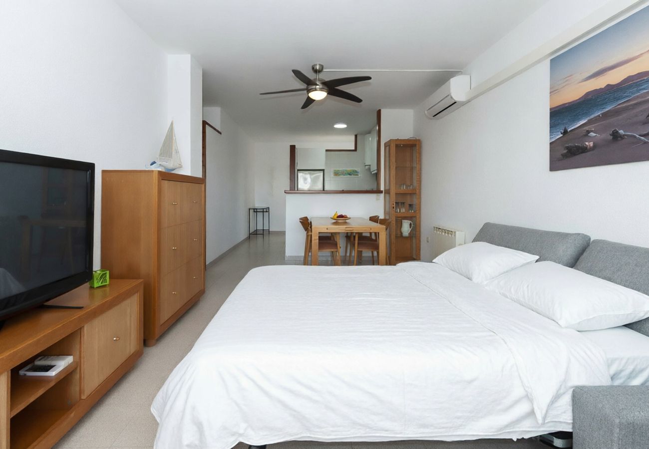 Apartament en Empuriabrava - 1212 SANT MAURICI vista canal Empuriabrava APIVEND