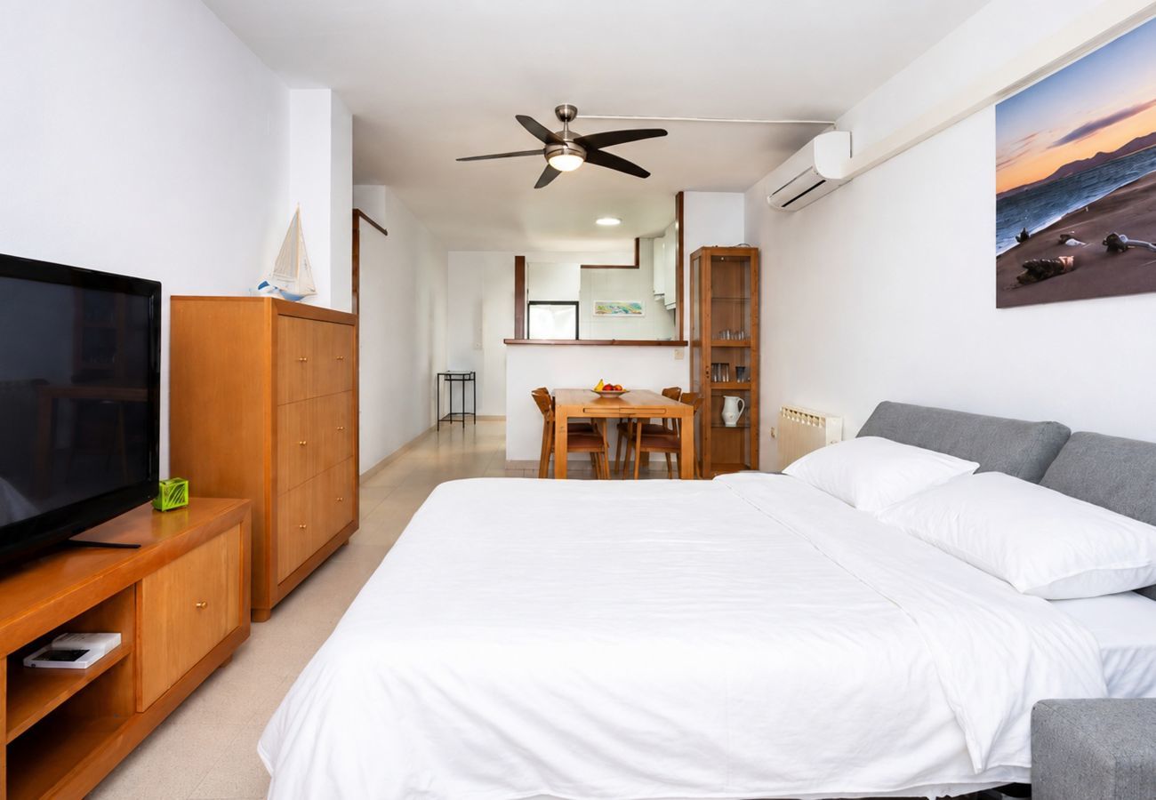 Apartament en Empuriabrava - 1212 SANT MAURICI vista canal Empuriabrava APIVEND