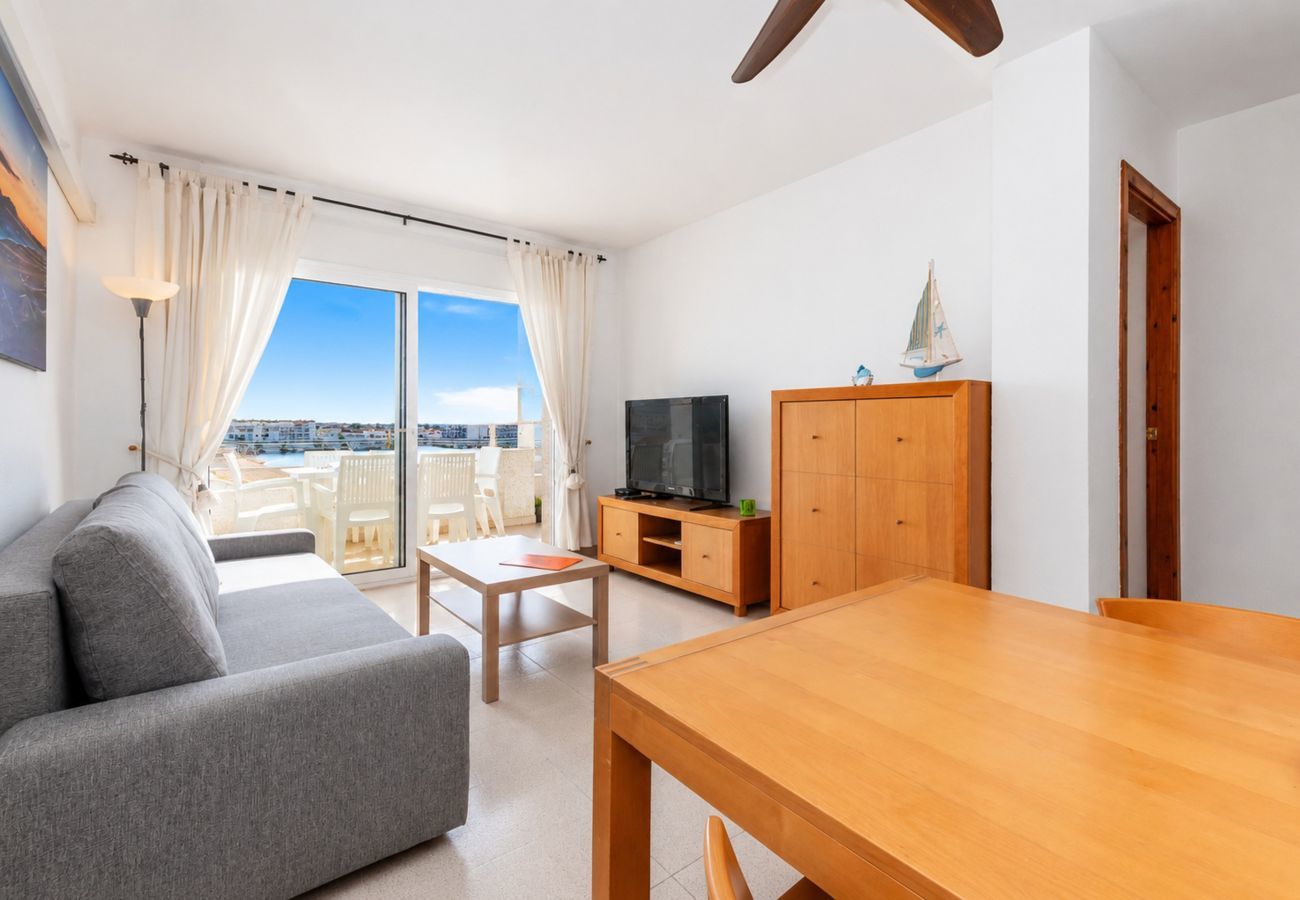 Apartament en Empuriabrava - 1212 SANT MAURICI vista canal Empuriabrava APIVEND