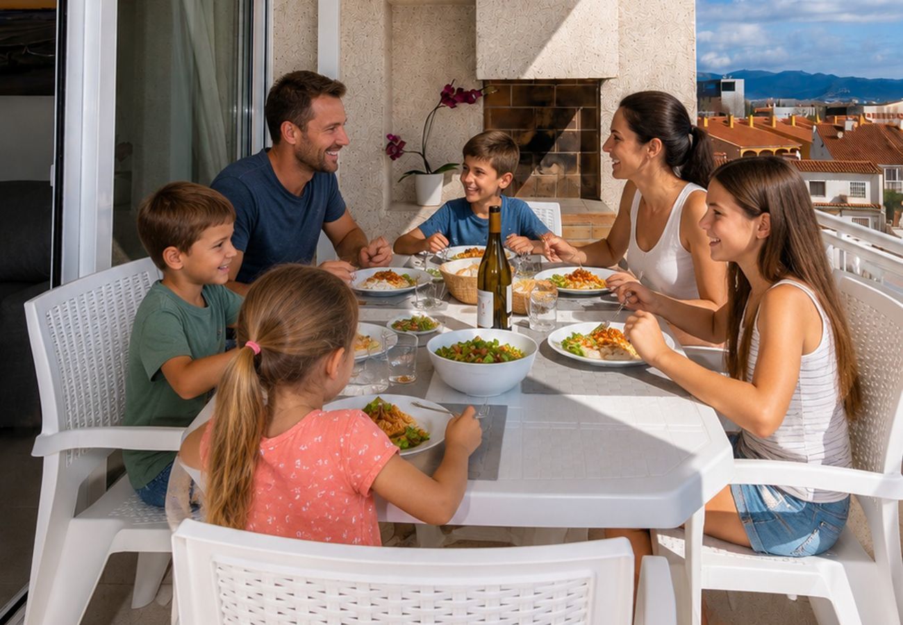 Apartament en Empuriabrava - 1212 SANT MAURICI vista canal Empuriabrava APIVEND