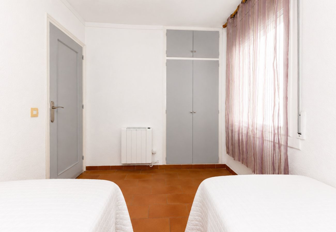 Apartament en Rosas / Roses - 1213 SANT JOAN 200m Playa - APIVEND