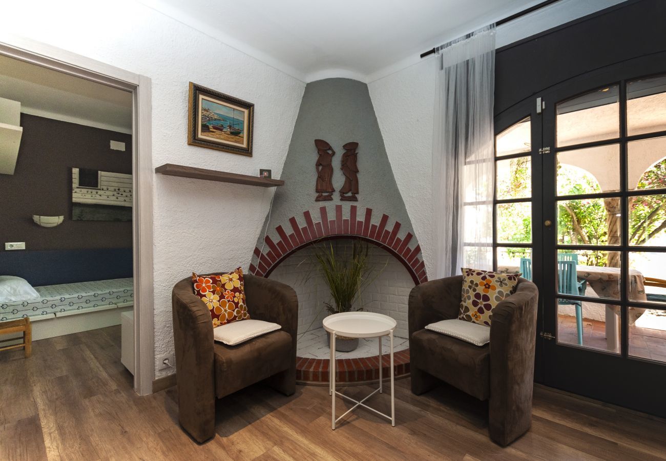 Casa en Rosas / Roses - 1215 BAIX CAMP casa con jardin