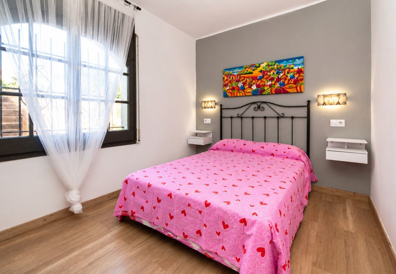 Casa en Rosas / Roses - 1215 BAIX CAMP casa con jardin - APIVEND