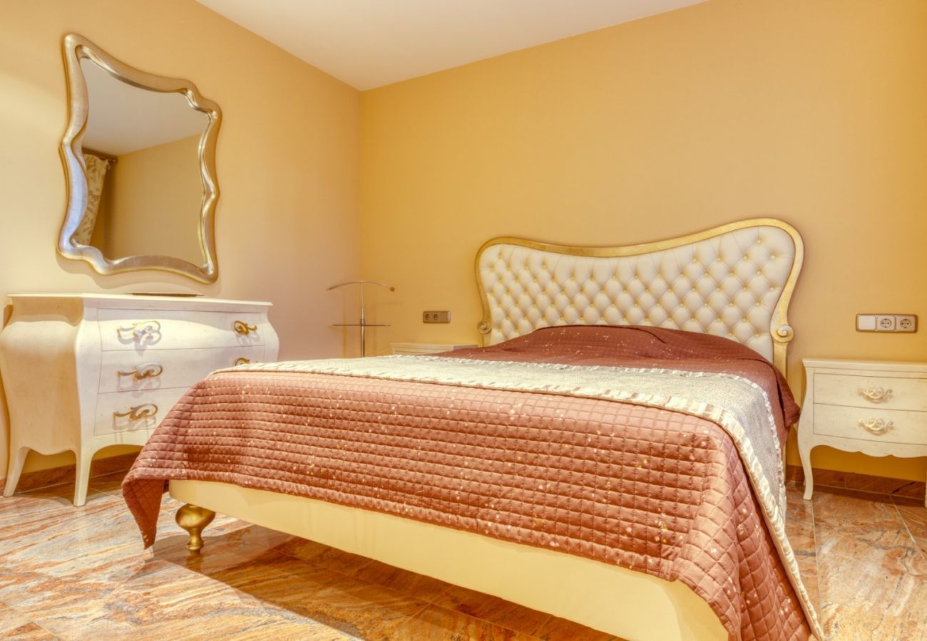 Casa en Empuriabrava - 1229 LLOBREGAT casa piscina