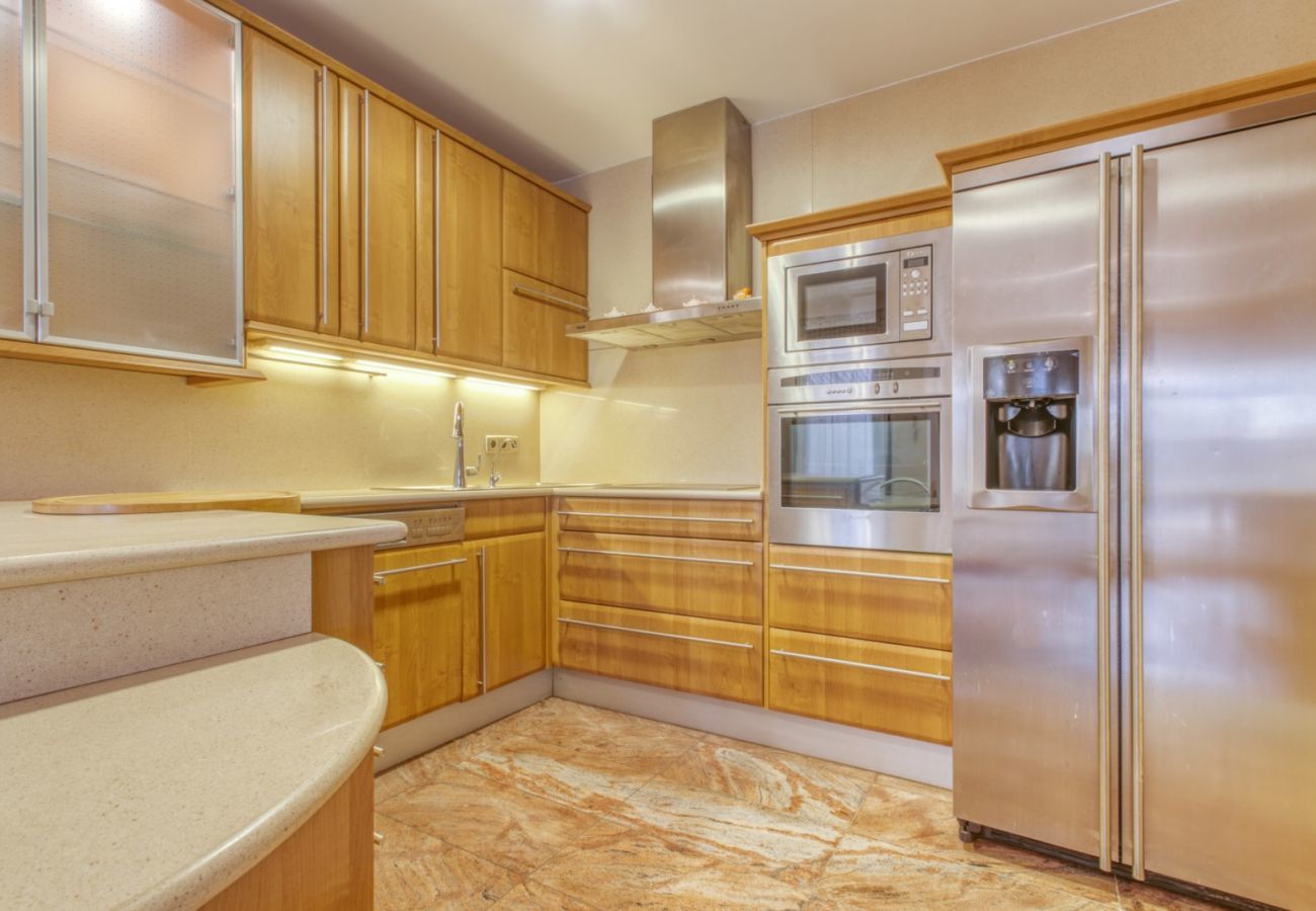 Casa en Empuriabrava - 1229 LLOBREGAT casa piscina