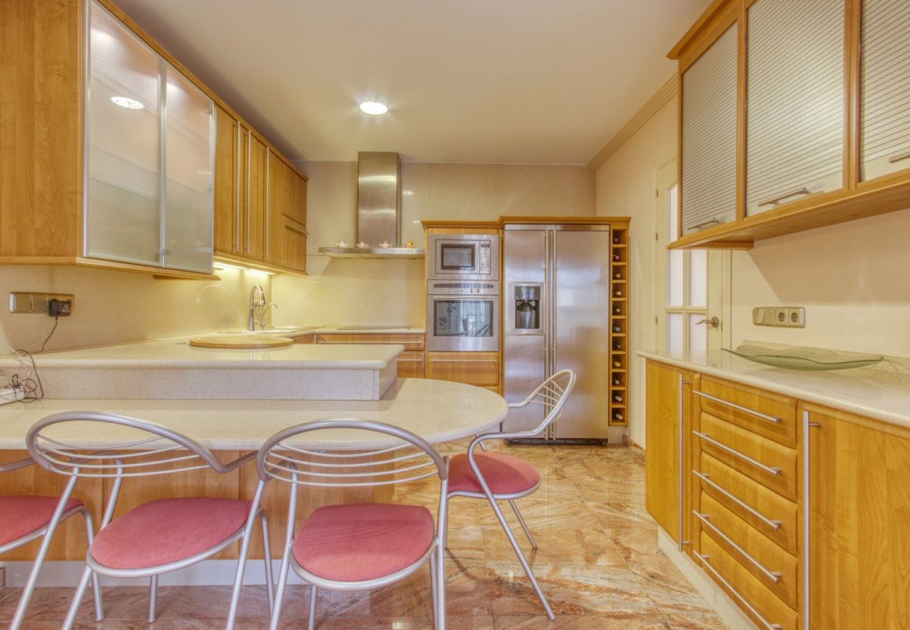 Casa en Empuriabrava - 1229 LLOBREGAT casa piscina