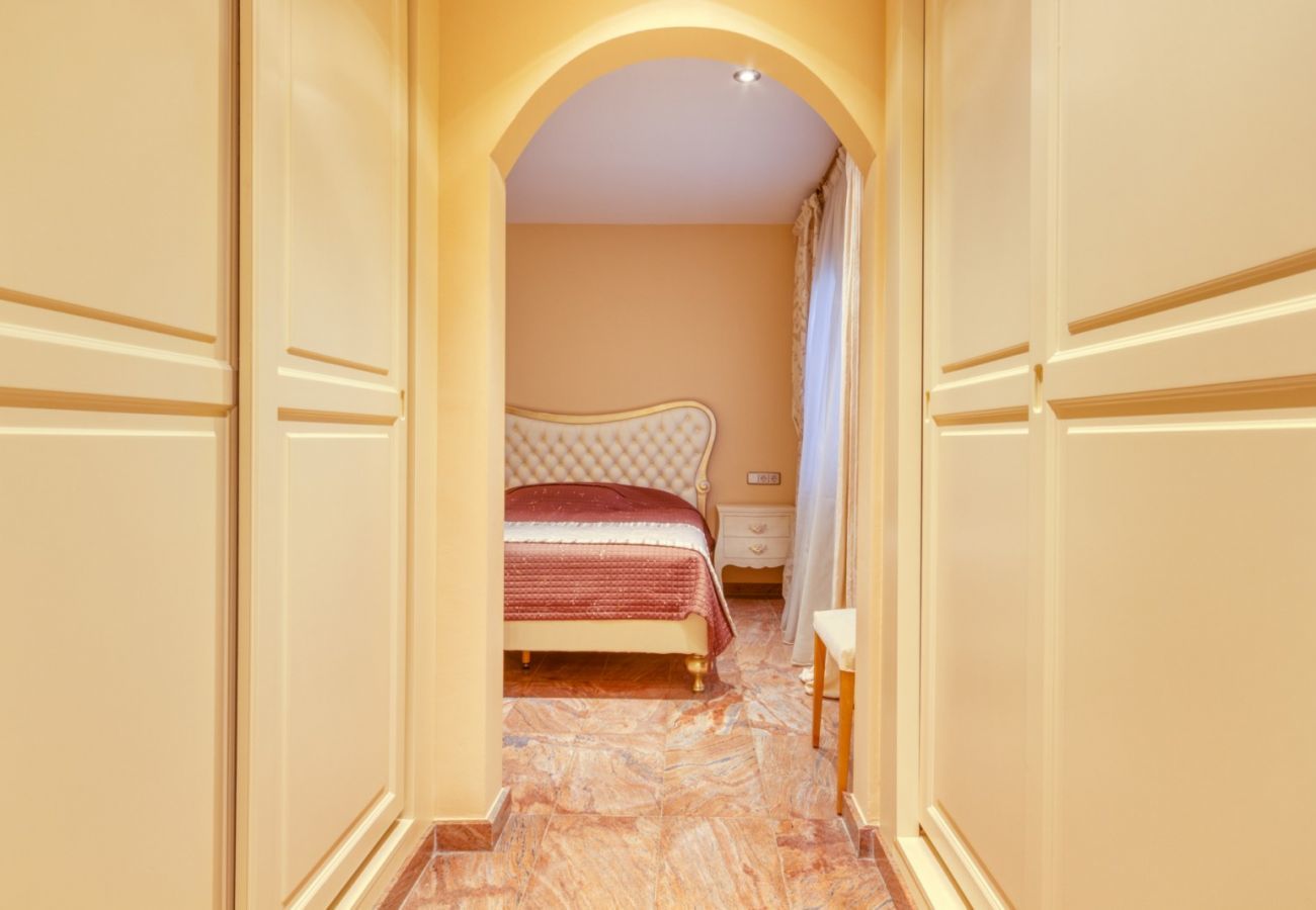 Casa en Empuriabrava - 1229 LLOBREGAT casa piscina