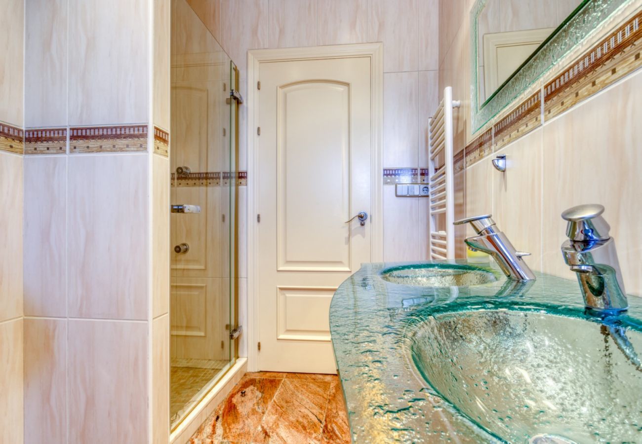 Casa en Empuriabrava - 1229 LLOBREGAT casa piscina