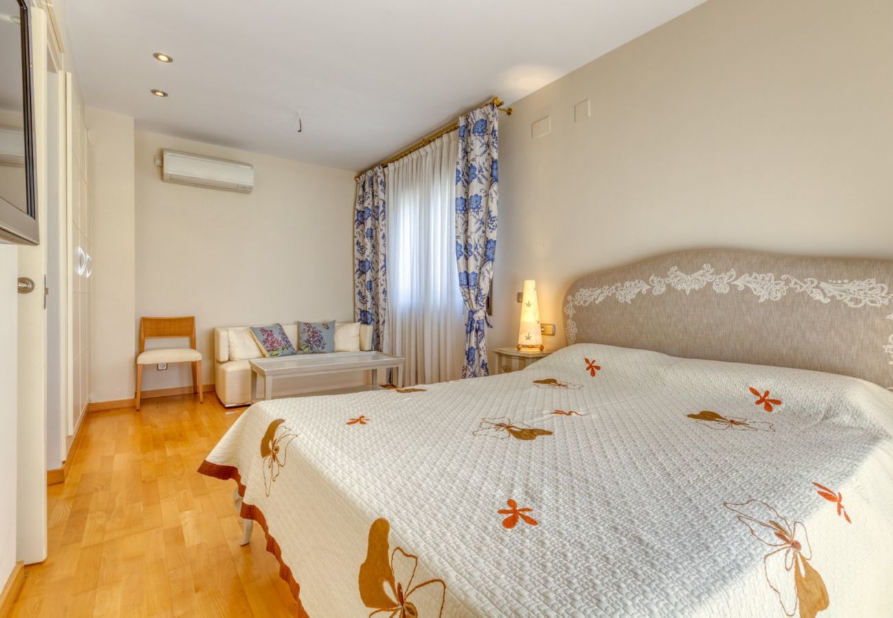 Casa en Empuriabrava - 1229 LLOBREGAT casa piscina