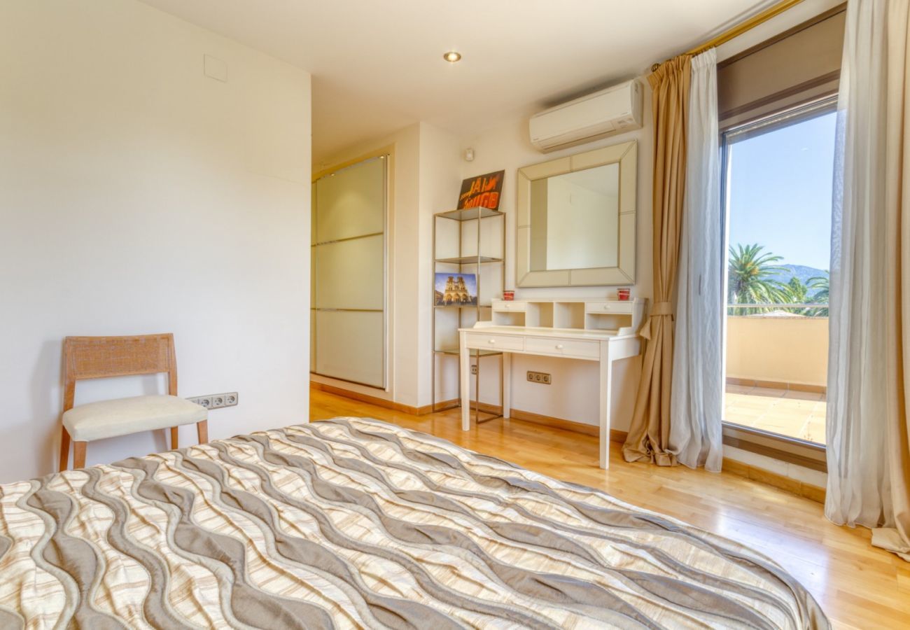 Casa en Empuriabrava - 1229 LLOBREGAT casa piscina