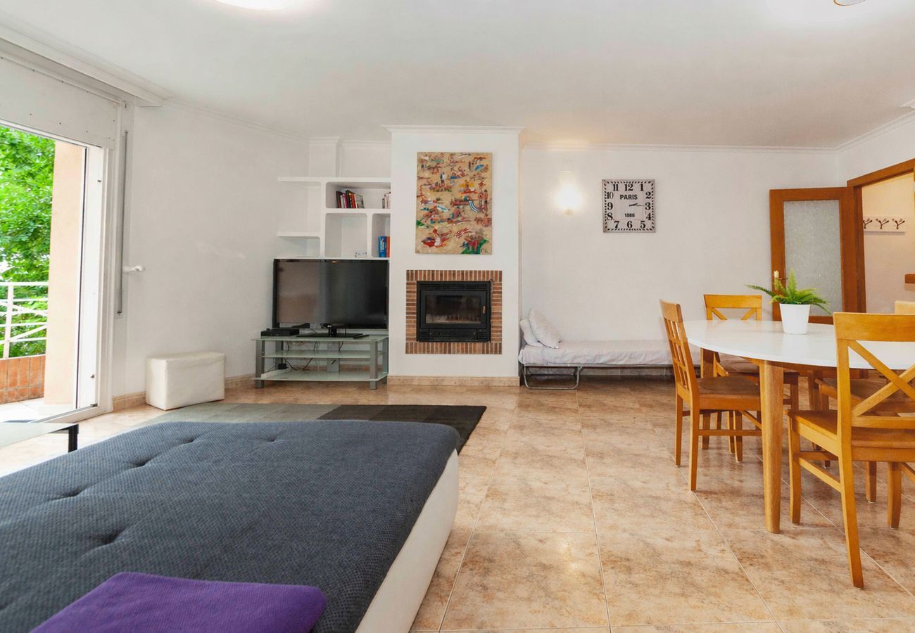 Apartament en Rosas / Roses - 1232 GAUDI 100m PLAYA - APIVEND