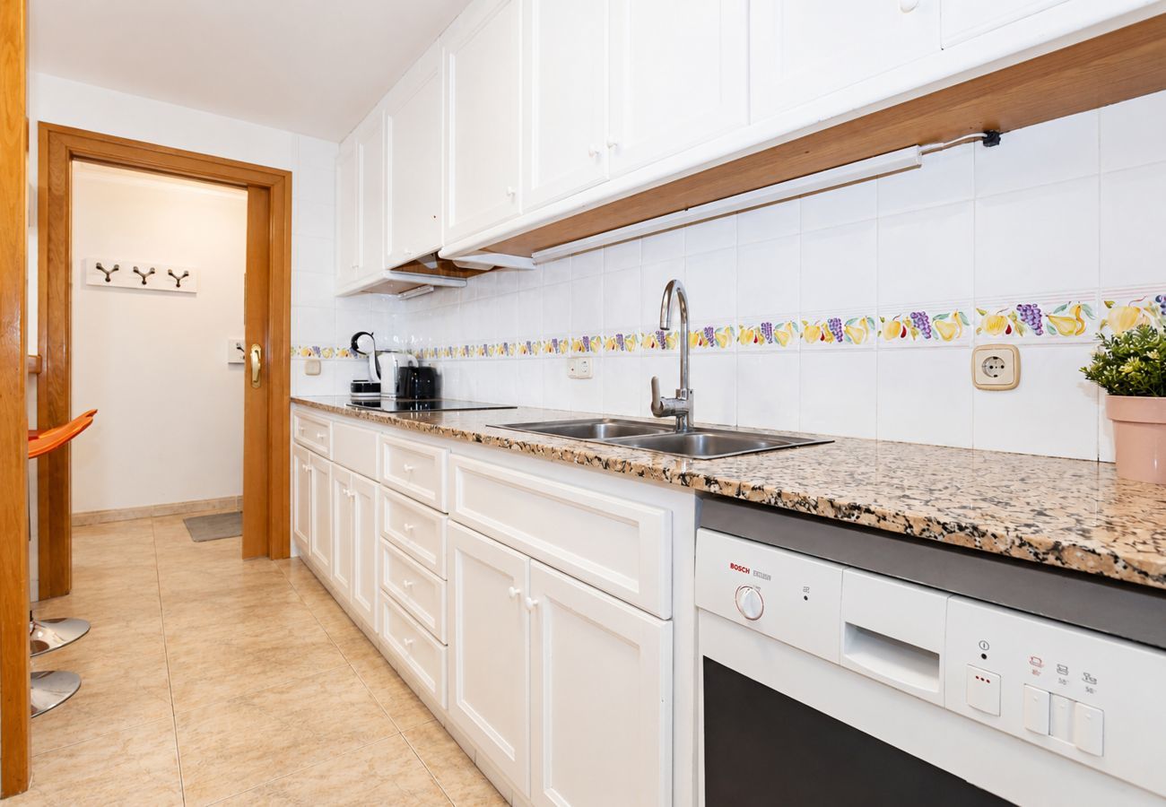Apartament en Rosas / Roses - 1232 GAUDI 100m PLAYA - APIVEND