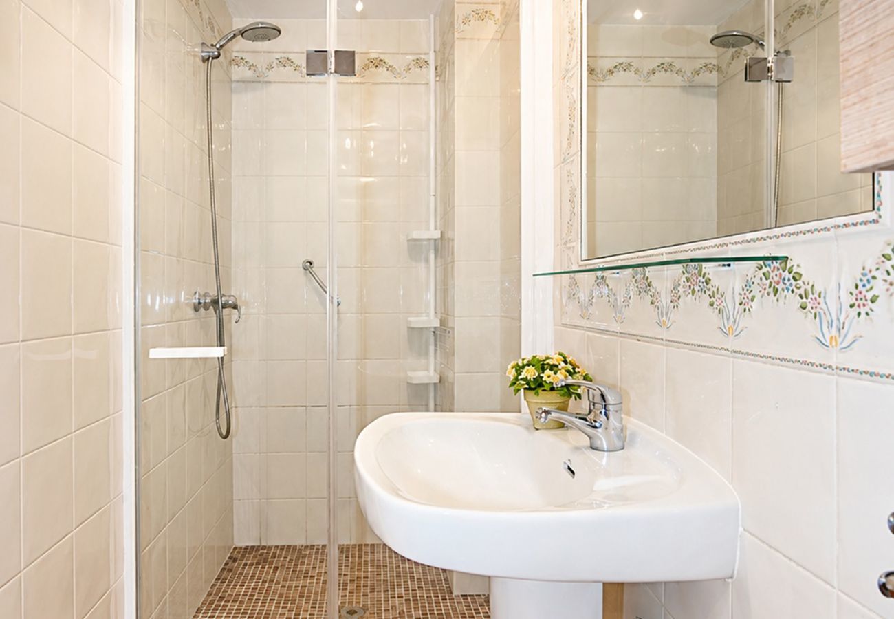 Apartament en Rosas / Roses - 1232 GAUDI 100m PLAYA - APIVEND