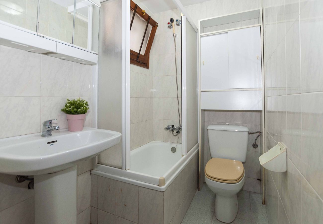 Estudi en Rosas / Roses - 1231 PUNTA DEL ESTE 150m PLAYA